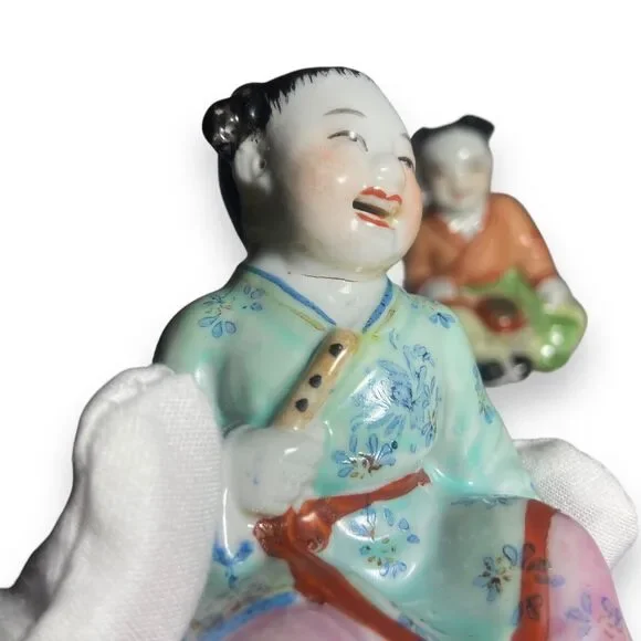 Lot of 2 Vintage Chinese Porcelain Figurines Laughing Children Happy Family 3.5"